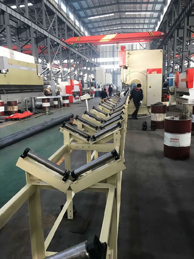 4轴数控串联折弯机，带Delem Da58t 2d图形控制器